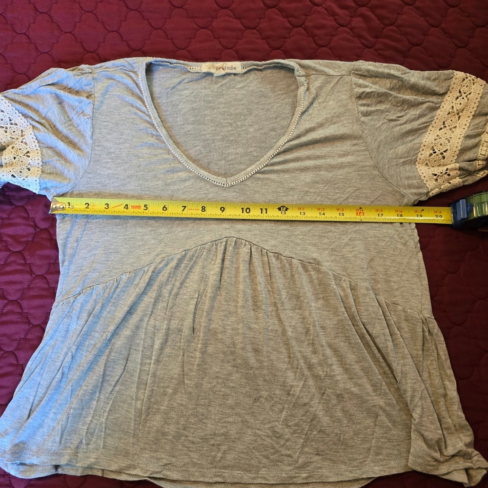 REWIND Brand, Size Medium Women's blouse‎ Lace on the Sleeves Gray - Picture 2 of 6